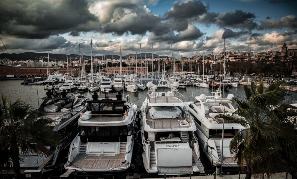 Location de Yacht à Moteur — Pourquoi Opera Prestige