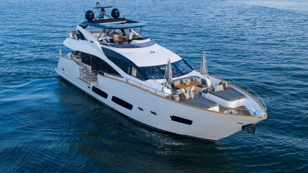 OASIS Sunseeker 28 Metre profile at anchor, yacht charter Cannes