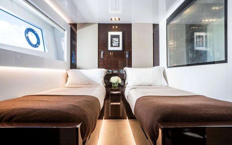 OMNIA twin guest cabin, yacht charter Saint Tropez
