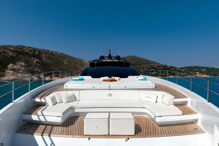 RAPH SEVEN II — fore deck sunpads and seating area, charter Cote d Azur