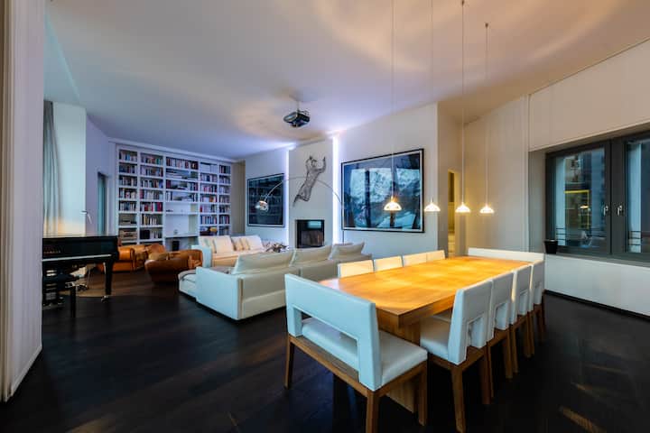 Angelus — dining room with contemporary art