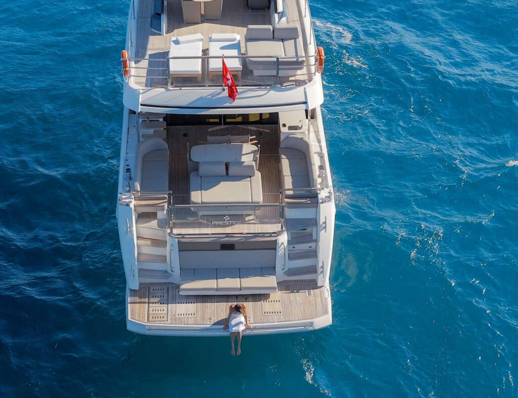 ENTHUSIAST — aerial view at anchor, charter Côte d'Azur