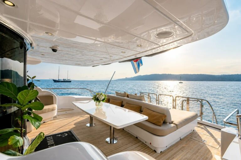 RAMSES II — main aft deck lounge and dining, charter Côte d'Azur