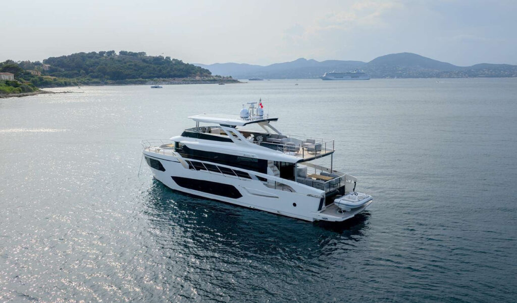 SEMELA — profile at sea, charter Côte d'Azur